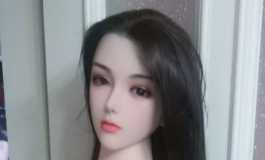 收藏屋另一个房间里的姑娘们