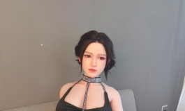 莉雅睡衣秀