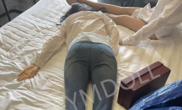 日常晒娃之牛仔裤配白衬衫，JK裙和OL灰裙，坐标重庆