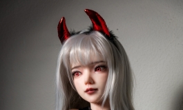 小魔女，头身一体女娃，奇她娃娃:金妮