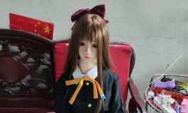 新人报道，顺便求问这是哪个品牌的头（脸）
