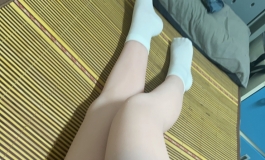 牛仔裤+白袜美美哒 5.23