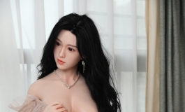 白天她是office lady 入夜摇身一变闺房欲女
