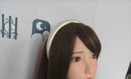 邻家的清纯性感小冰姐姐，终于到家啦