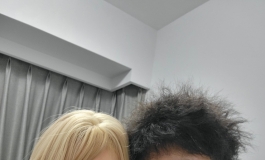 和萤火家看板娘琉璃的合影