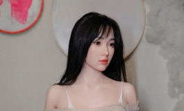 纯欲小美人，我的乖乖女友