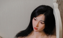 纯欲小美人，我的乖乖女友
